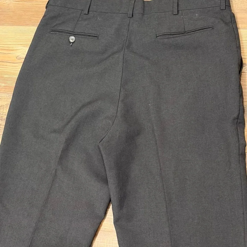 'Levi's Travelers vintage men's straight leg gray dress pants 36x31